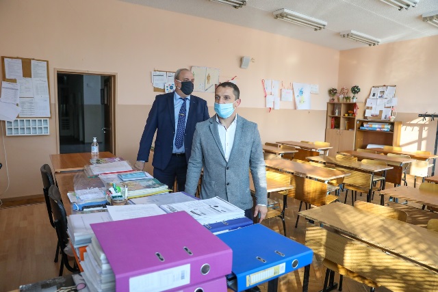 Oткриване на обновената сграда на СУ